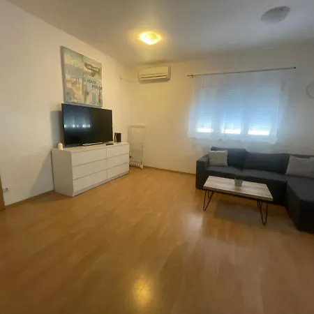 Lukica Apartment